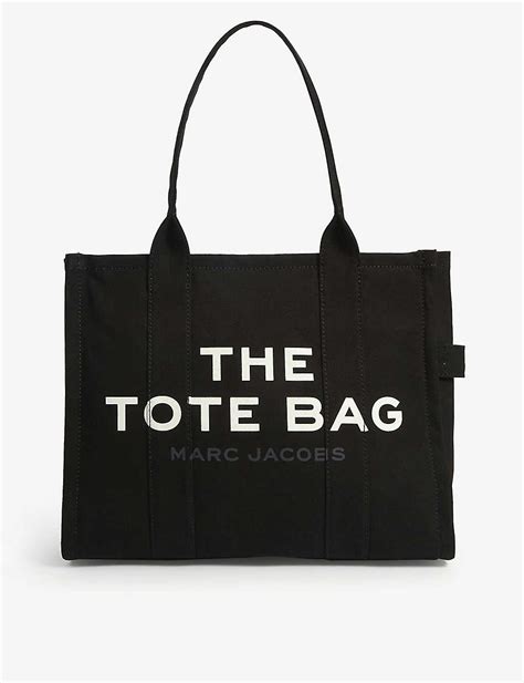 marc jacobs tote bag website.